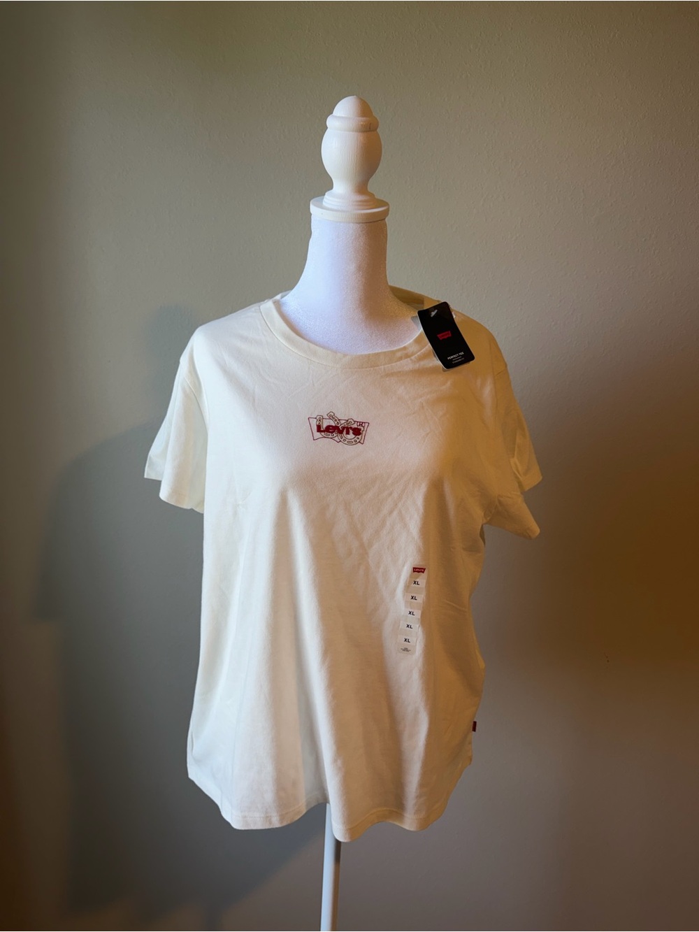 Levi's Women's Cream Short Sleeve Tee with Red Logo